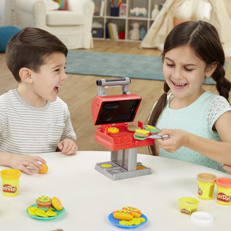Hasbro Play-Doh Kitchen Creations Grill 'n Stamp F0652