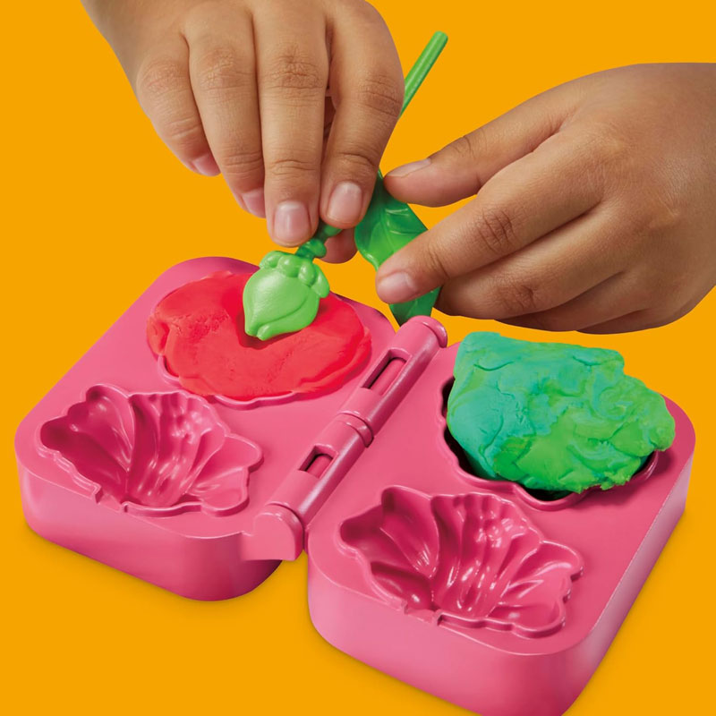 Hasbro Play-Doh Blooming Flowers Playset G0492
