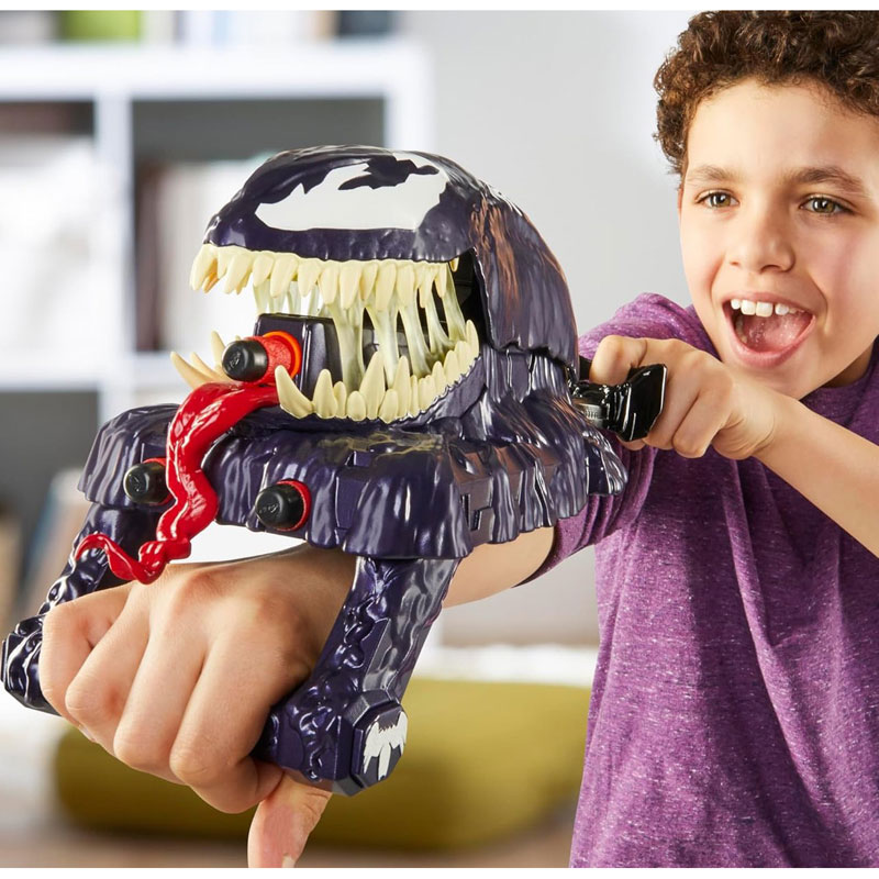 Hasbro Marvel Spider-Man VenomVersus Venom Strike Blaster G0730