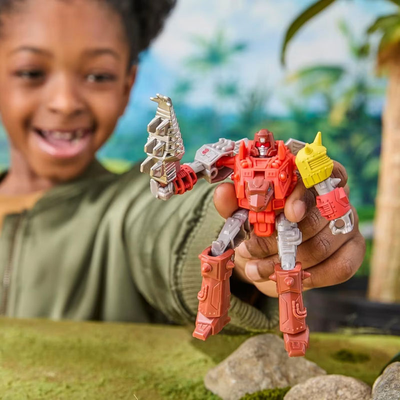 Hasbro Transformer Cyberworld Cyber Changers Dinobot Snarl 10cm