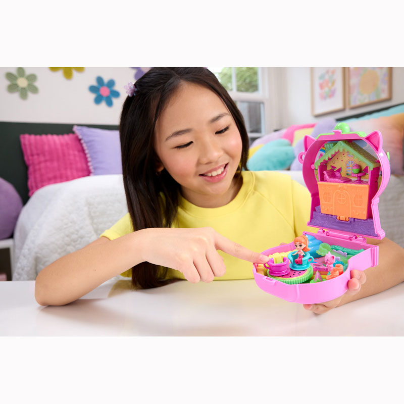 Mattel Polly Pocket™ & Adventures Compact Play Set E Ο κόσμος της Polly Gumball Kitty Compact
