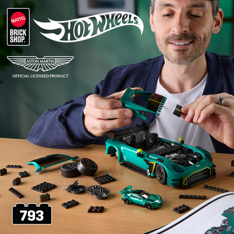 Mattel Brick Shop™ Hot Wheels® Elite Series ’24 Aston Martin Vantage GT3 JLF51