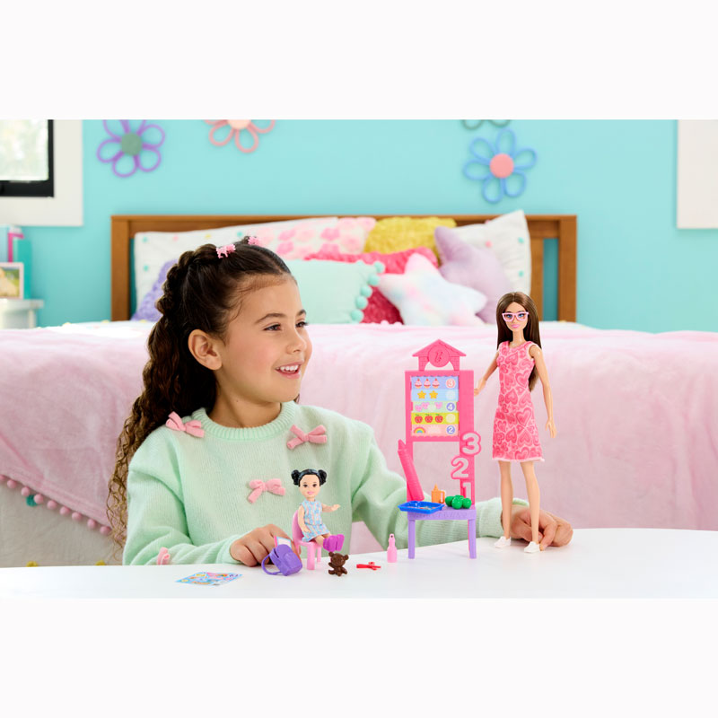 Mattel Barbie Σετ Επαγγέλματα με παιδάκια - Δασκάλα Μελαχρινά μαλλιά JMK16