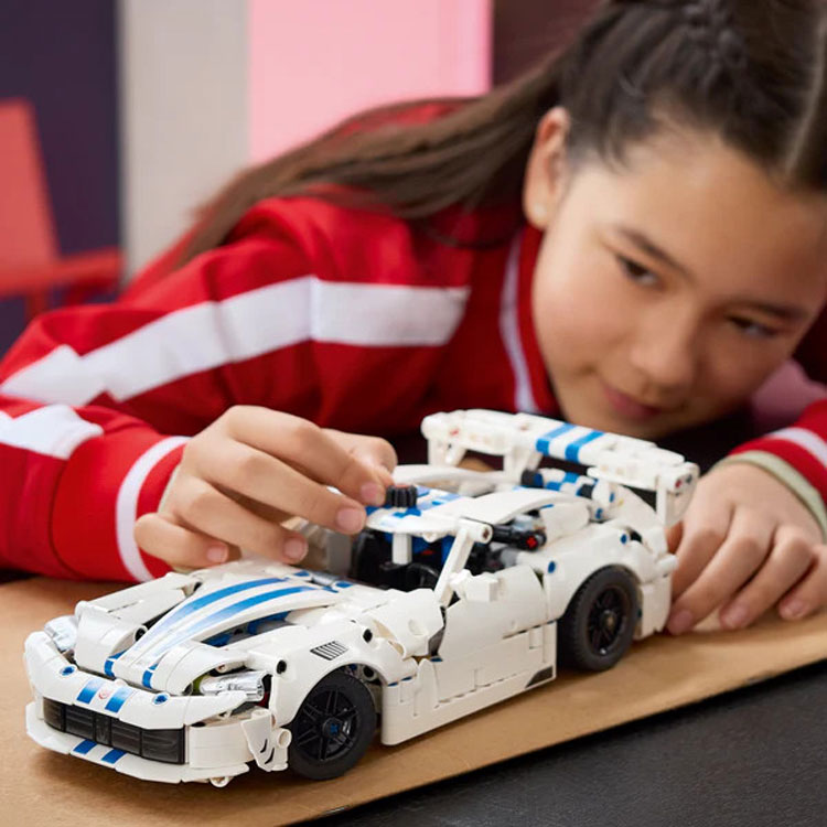 Lego® Technic Dodge Viper GTS-R Sports Car 42234