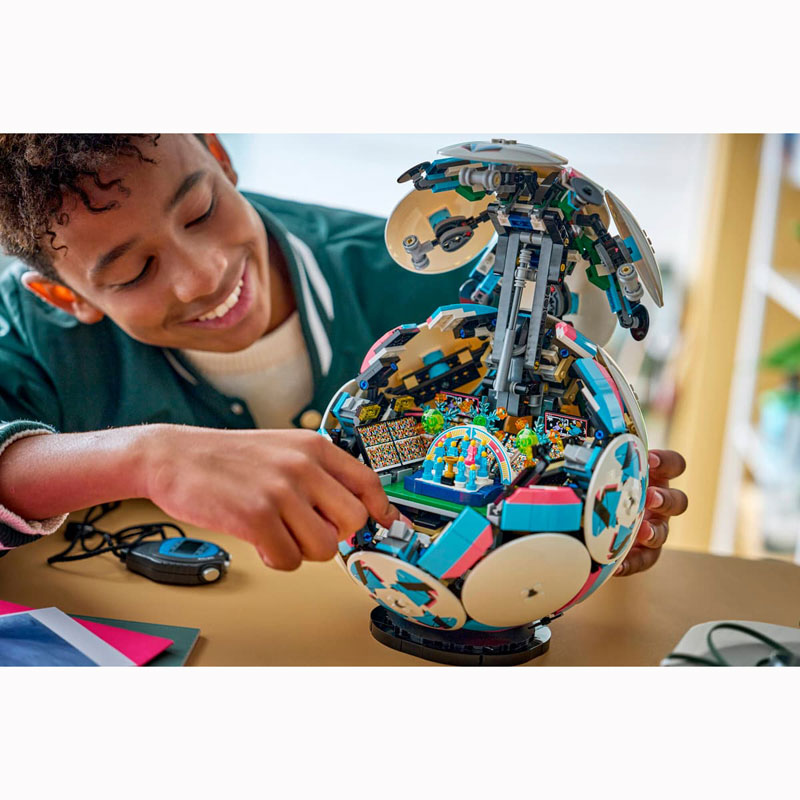 LEGO® Editions Football 43019