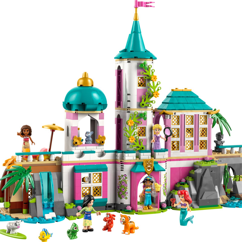 LEGO® Disney Princess Castle & Royal Pets 43267