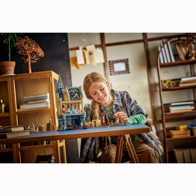 LEGO Harry Potter™ Hogwarts™ Castle: Hospital Wing 76463