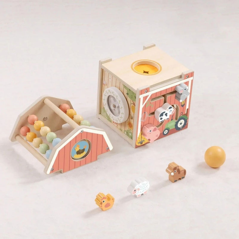 Tooky Toy Farm Playhouse TP538